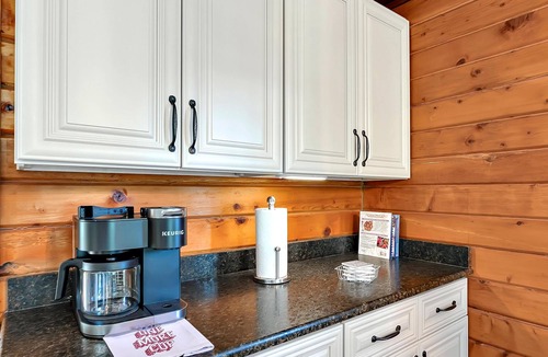 China Spring House | Shady Oaks Cabin- Waco/Magnolia/Baylor
