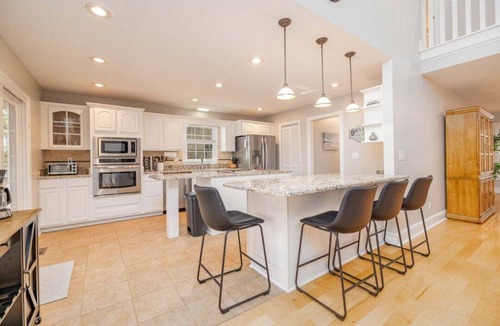 Bracey House | Shady Shores | Spectacular Views | Gameroom | Sleeps 18