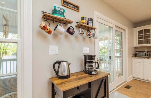 Bracey House | Shady Shores | Spectacular Views | Gameroom | Sleeps 18