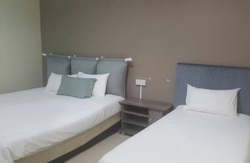 Kampung Gong Pauh Hotel | Shafura Hotel 1