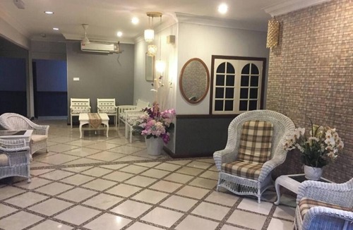 Kampung Gong Pauh Hotel | Shafura Hotel 1