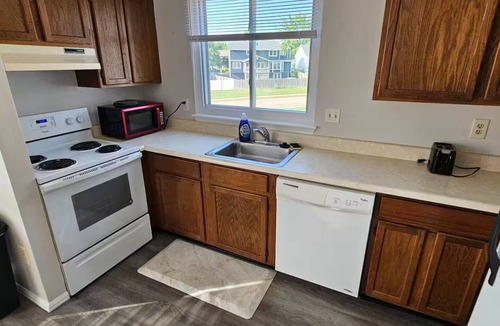 St. Peters House | Shagbark - 7 Beds - 4 Baths