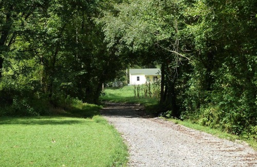 Gainesboro RV Rental | Shaggy Bark Camping5. A more private camping experience. The 75 acre Walker Farm