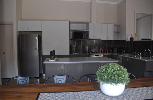 Canadian Apartment | Shai Beau