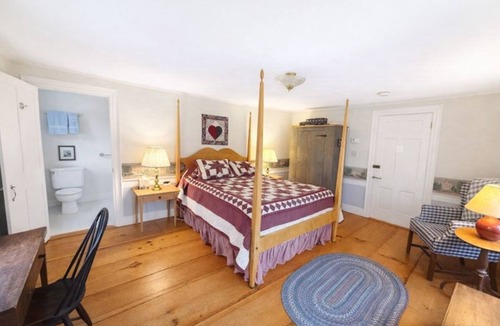 Enfield Bed & Breakfast | Shaker Room: dreamy queen size bed & private bath in historic B&B
