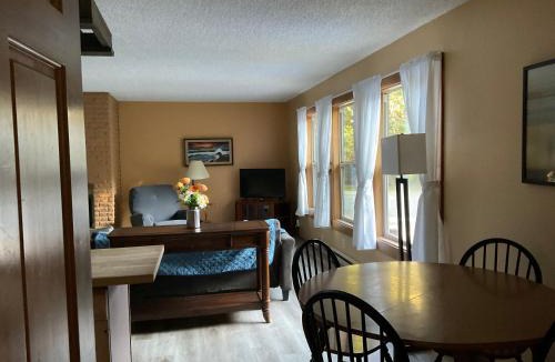 Ocean Park House | Shakti Cove Cottages