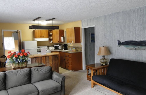 Ocean Park Cabin | Shakti Cove Cottages