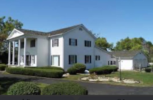 Bradford House | Shallowbrook Farm: Where World-Record History Meets Private Luxury