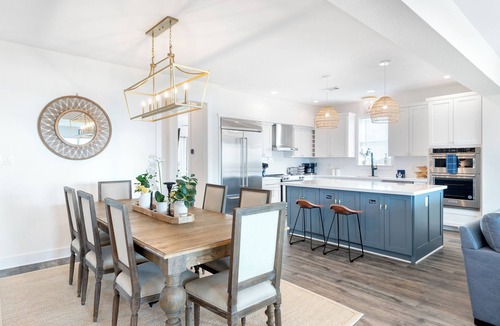 Miramar House | Shalom at the Beach · Relax & Unwind