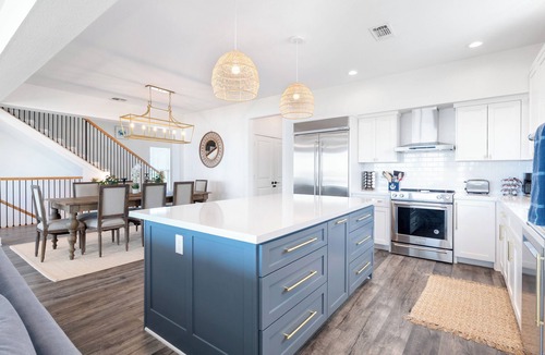 Miramar House | Shalom at the Beach · Relax & Unwind