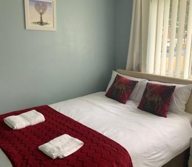 Broad Oak House | Shalom