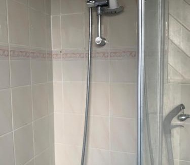 Broad Oak House | Shalom