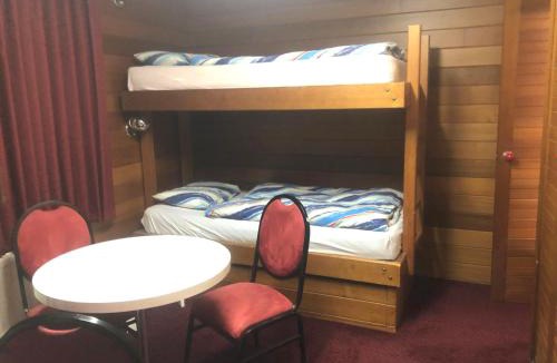 Hotham Heights Apartment | Shamrock Apartment 2