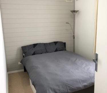 Hotham Heights Apartment | Shamrock Apartment 4