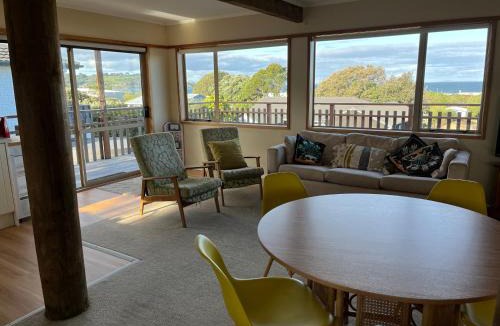 Omaha House | Shamrock Getaway