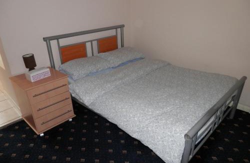 Gravesend House | Shamrock Guest House