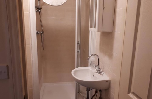 Gravesend House | Shamrock Guest House