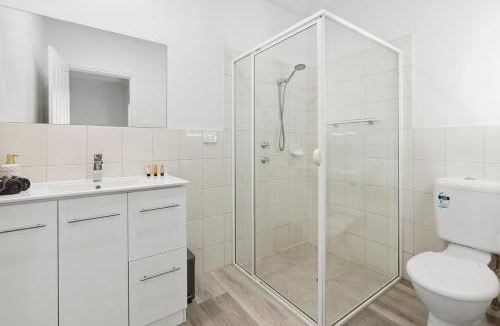 Renmark Apartment | Shamrock House C