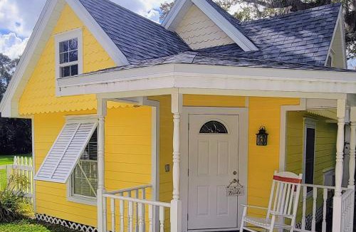 Weirsdale Bed & Breakfast | Shamrock Thistle & Crown B&B