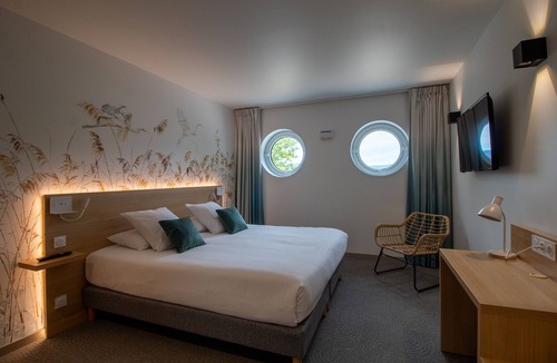 Chanaz Hotel | Shana Hotel & Residence