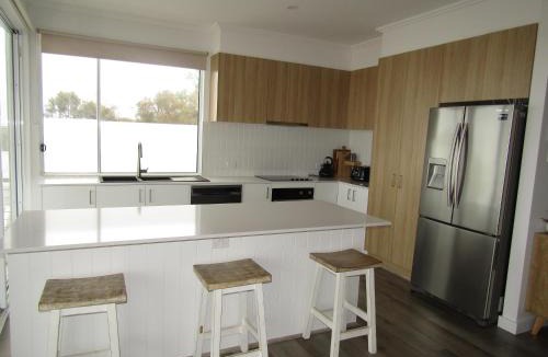 Minlacowie House | Shane's Shack