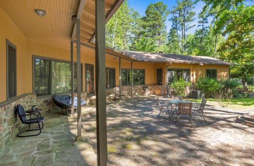 Mena House | Shangri-La ! A Serene Retreat - Direct access to Trails just 7 miles drive !