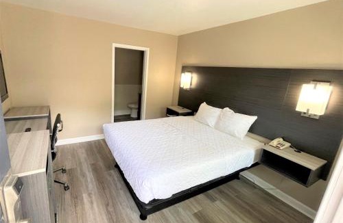 Seekonk Hotel | Shangri-La Motel