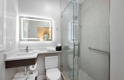 Bonita Springs Hotel | Shangri-La Springs