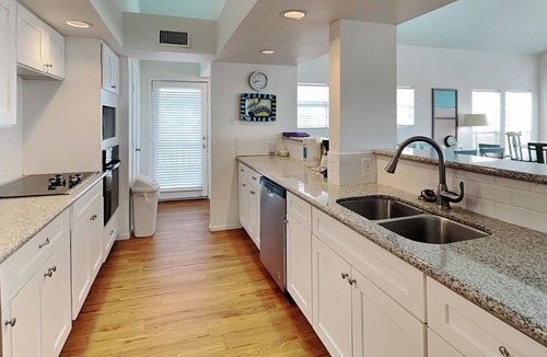 Pirates Beach House | ShangriLaLa by Ryson Vacation Rentals