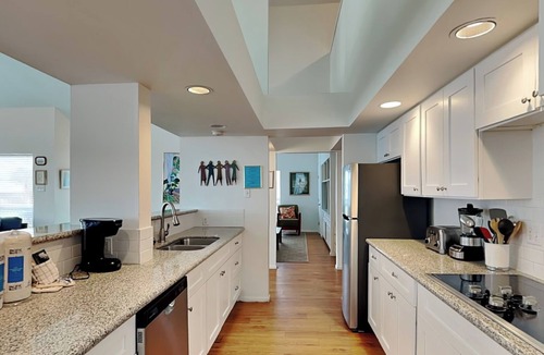 Pirates Beach House | ShangriLaLa by Ryson Vacation Rentals