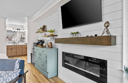 Bellaire Condo | Shanty Creek Studio, King Bed, Pool & Beach