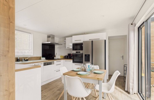 Saint-Gilles-Croix-de-Vie Ski Chalet | Shared heated swimming pool, 2 adults 2 children