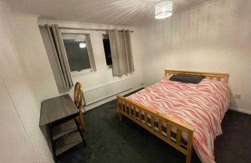 Aylesbury House | Shared Double Rooms