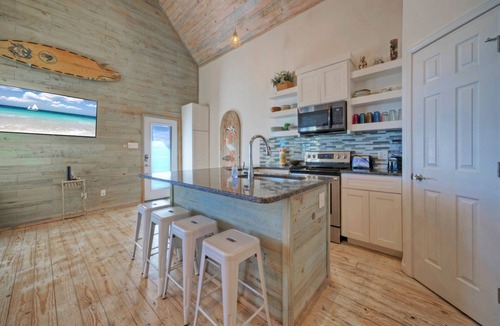 Flour Bluff House | Shared Pool w/Bay Views, Boat Dock | Fishing | Big Slough by AvantStay