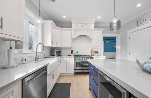 West Dennis House | Shark Lookout: Luxury Cape Home with Pool & Fun