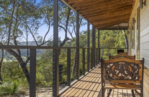 Leets Vale House | Sharpe's Ridge Retreat