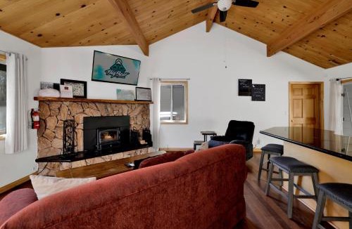 Whispering Forest House | Shasta Mountain Cabin#1916
