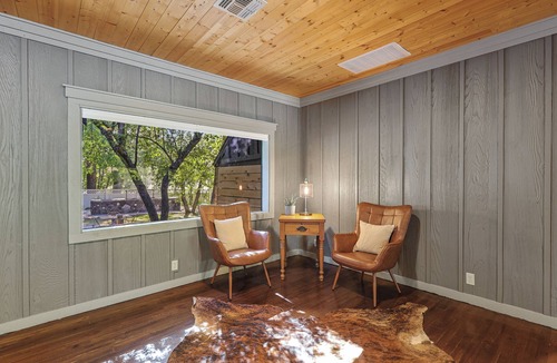 McCloud Cabin | Shasta View Lodge - Cedar Cabin