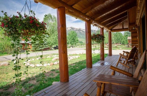 Crested Butte South House | Shavano Cabin -Beautiful Log Cabin in CB South