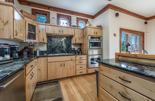 Shaver Lake Cabin | Shaver Dream View & SPA