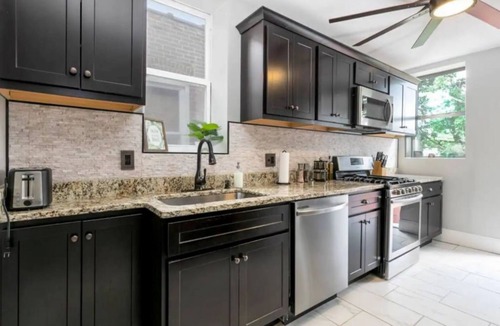 Shaw Condo | Shaw by the Garden - 2 Family Fully Reno'd!