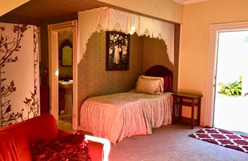 Ferndale Bed & Breakfast | Shaw House Inn