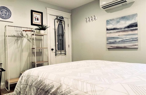 Shaw House | SHAW SuperSuite; Metro, Convention Ctr & Howard U