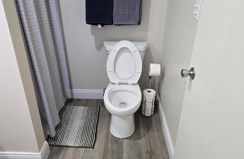 Harrisburg Apartment | Shawnee Forest Retreat, Suite A, near Garden of the Gods, Southern IL