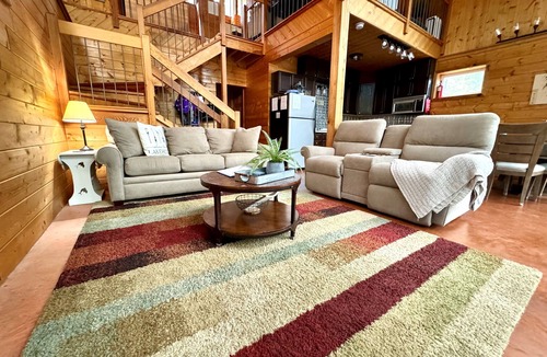 Marion House | Shawnee Overlook (Home & 2 Cabins)