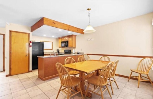 East Stroudsburg Apartment | Shawnee Village - 2 bdrm villa