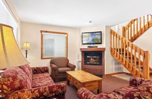 East Stroudsburg Apartment | Shawnee Village - 2 bdrm villa