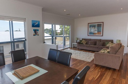 Carrickalinga House | Shearers Rest 5 Davey Road