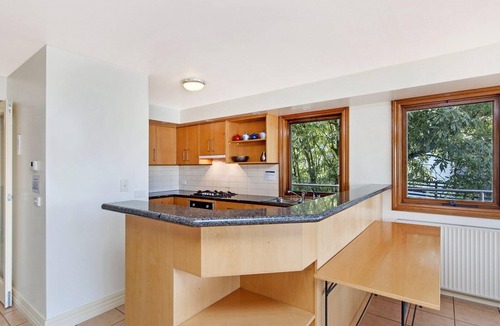 Port Fairy House | Shearwater House - Riverfront Accommodation