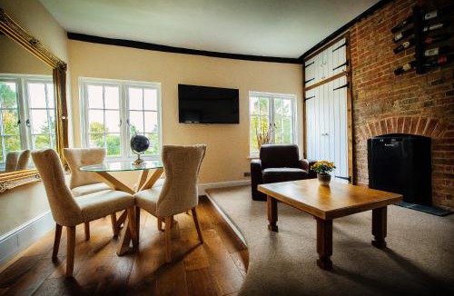 Melbourn Hotel | Sheene Mill